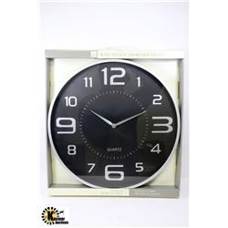 NEW 18" MODERN SILVER TONE WALL CLOCK