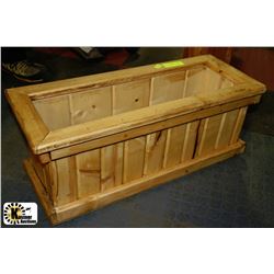 CEDAR PLANTER BOX  25"X10"X10"