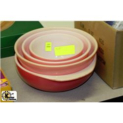 ESTATE 4PC PYREX BOWL SET