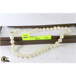 23- CREAMY MILK SEASHELL PEARL NECKLACE