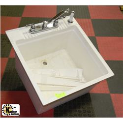 WHITE WASH BASIN WITH FAUCET AND SPRAY HOSE