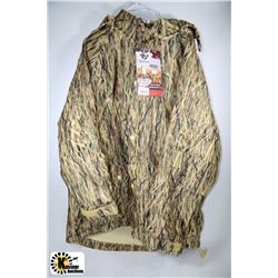 SIZE XL CAMO JACKET RETAILS $169.99