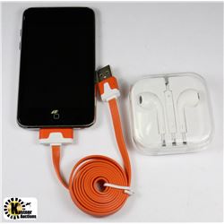 IPOD TOUCH (8GB) WITH NEW HEADPHONES