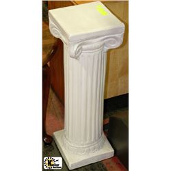 WHITE PEDESTAL