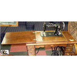 VINTAGE SINGER TREADLE SEWING MACHINE