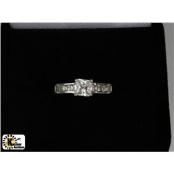 FANCY CZ .925 STERLING SILVER RING - SIZE 6