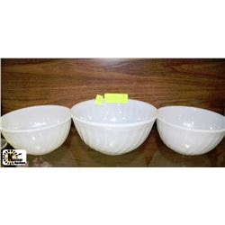FIRE KING SWIRL THREE BOWL SET