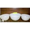 Image 1 : FIRE KING SWIRL THREE BOWL SET