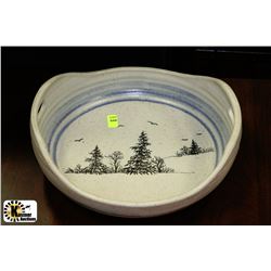 POTTERY SERVING DISH