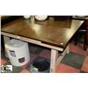 Image 1 : DROP LEAF KITCHEN TABLE
