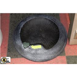 CONCRETE PAINTED GROUND BIRDBATH 19" WIDE