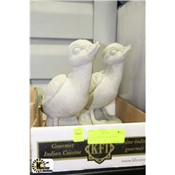 PAIR OF CEMENT DUCKLINGS 9"