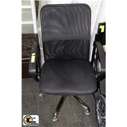 METAL & FABRIC BLACK OFFICE CHAIR