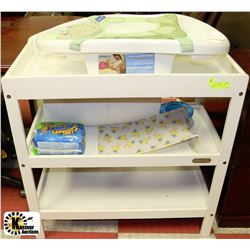 WHITE WOOD CHANGE TABLE W/BATH