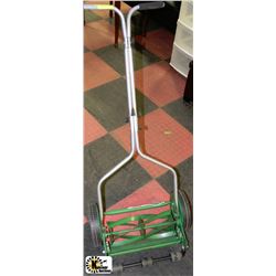 SCOTTS PUSH LAWN MOWER