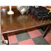 Image 1 : DININGROOM TABLE WITH SOME SCRATCHES