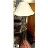 Image 1 : FLOOR LAMP