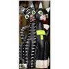 Image 1 : 2 WOODEN CAT FIGURINES