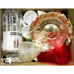 BOX OF ESTATE COLLECTIBLES