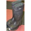 Image 1 : BOX W/PAIR OF VIKING RUBBER STEEL-TOED BOOTS -