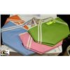 Image 1 : LOT OF 4 SPRING COLORS LUNCHBAGS