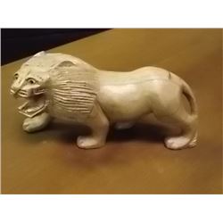 UNIQUE CARVED WOOD FIGURE - DINOSAUR - SABERTOOTH TIGER - 8 X 4 ½"