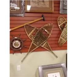 VINTAGE SNOW SHOES