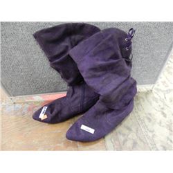SHOES - WOMANS - JOY AND PEACE - PURPLE SWADE BOOTS - SIZE 8.5