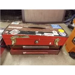 METAL TOOL BOX - 3 DRAWER - AND CONTENTS