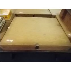WOOD BOX WITH HINGED LID - AND CONTENTS - ASSORTED BUG COLLECTION