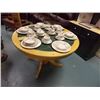 Image 1 : MAPLE & TILE ROUND DINING TABLE