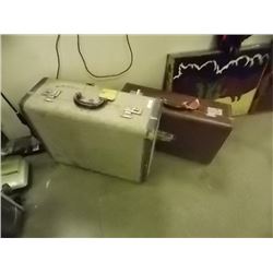 RETRO VINTAGE SUIT CASES - 2 TTL