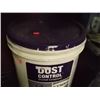Image 1 : BUCKET OF DUST CONTROL