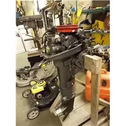 OUTBOARD MOTOR - MARINER 9.8HP - 2 STROKE - as-is STAND NOT INCLUDED