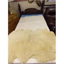 QUEEN MATTRESS - NEW