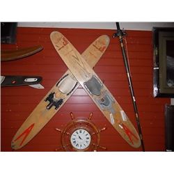 VINTAGE SEA GLIDER WATER SKIES