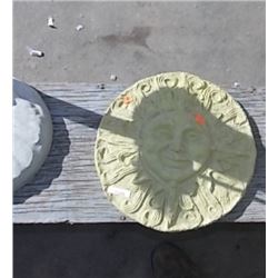 ROUND SUN STEPPING STONE
