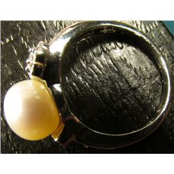 .925 Sterling Silver & Pearl Ring w/White Stones
