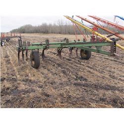 JOHN DEERE 100 - 14' DEEP TILLAGE