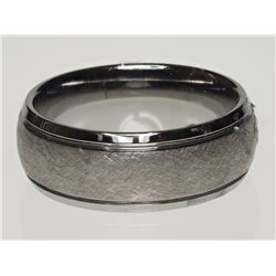 #25-MENS STAINLESS STEEL RING
