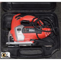 BLACK AND DECKER JS-600 JIG SAW IN CASE