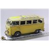 Image 1 : METAL HIPPIE VAN ORNAMENT