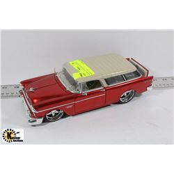 MAISTO 1955 CHEVROLET NOMAD SCALE 1/18