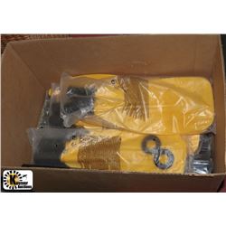 FOUR SETS OF NEW DINGY PADDLES