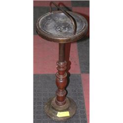 VINTAGE WOOD AND BRASS ASHTRAY