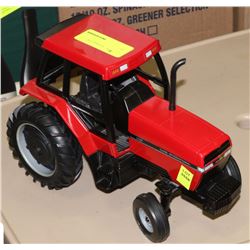 CASE INTERNATIONAL DIE CAST TRACTOR