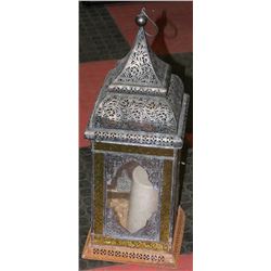 HANGING METAL CANDLE HOLDER W/CANDLE