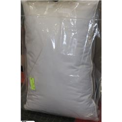 NEW STEARNS & FOSTER PILLOW