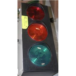 BLACK TRAFFIC LIGHT LAMP