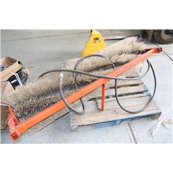 TENNANT STREET SWEEPER ATTACHMENT